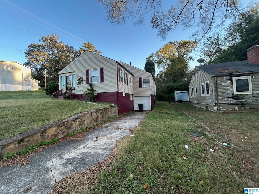 1601 Graymont Ave W, Birmingham, AL 35208 - photo 1