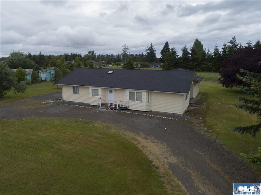convenient circular driveway