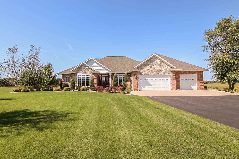 W3009 Sand Crane Dr, Belleville, WI 53508 - photo 1