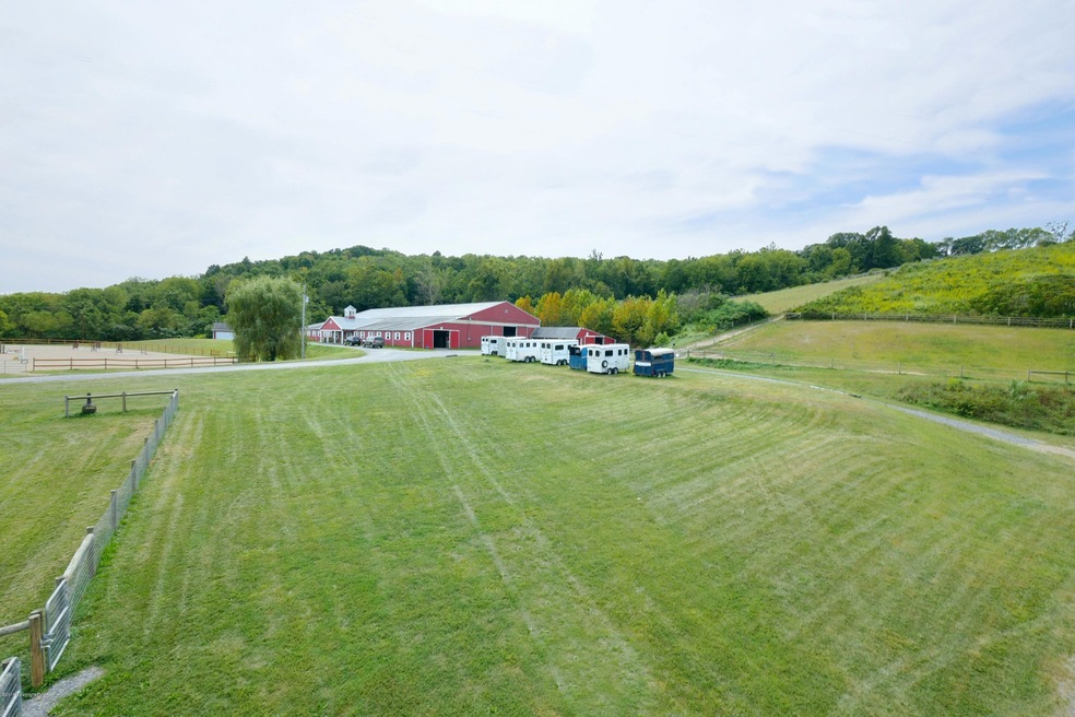 2557 Ackermanville Rd, Bangor, PA 18013 - photo 1