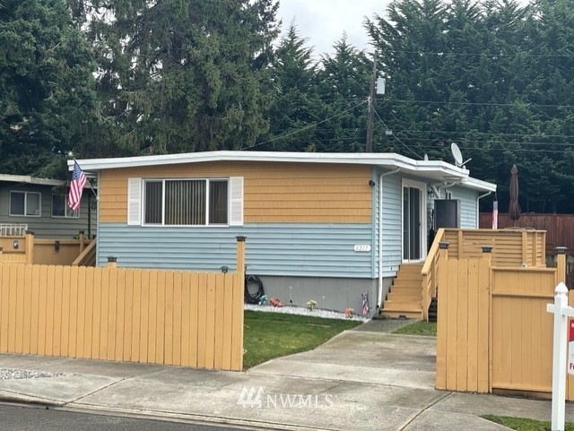 6217 S Huson St, Tacoma, WA 98409 - photo 1