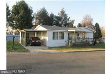 1518 Palm Springs Dr, Chambersburg, PA 17202 - photo 1