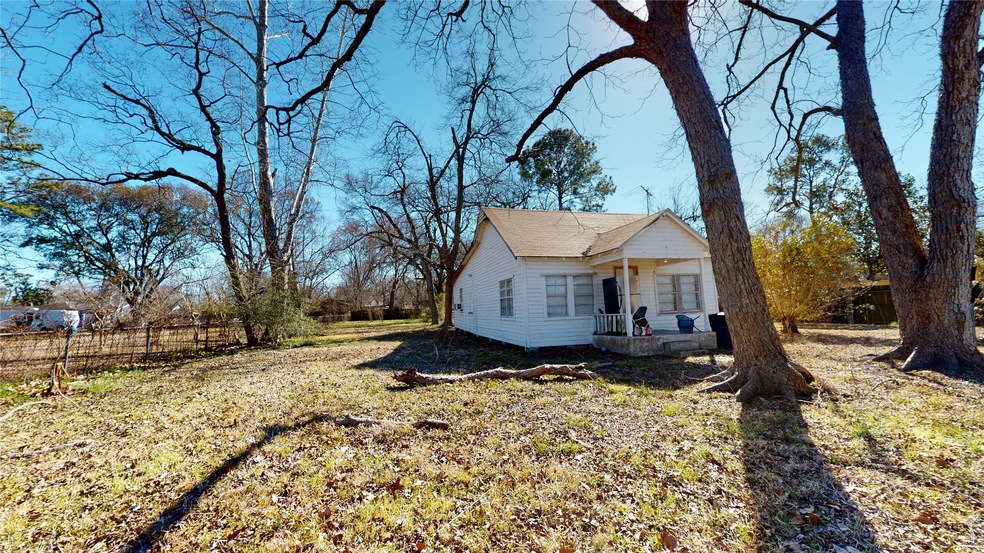 2520 Pine Tree Dr, Houston, TX 77093 - photo 1