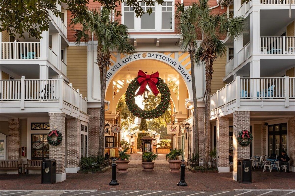 Village of Baytowne Wharf