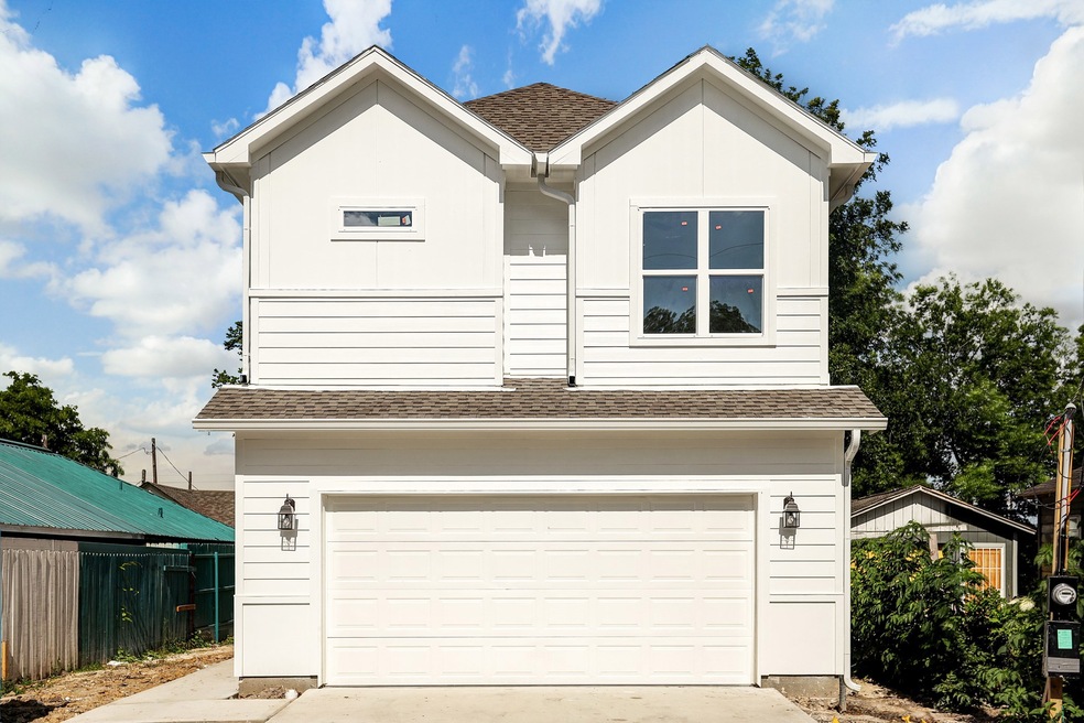 4018 Rutland St, Houston, TX 77018 - photo 1