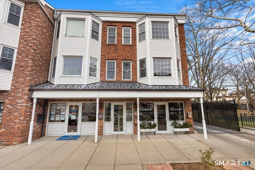 229 Wooster St unit 2R, New Haven, CT 06511 - photo 1