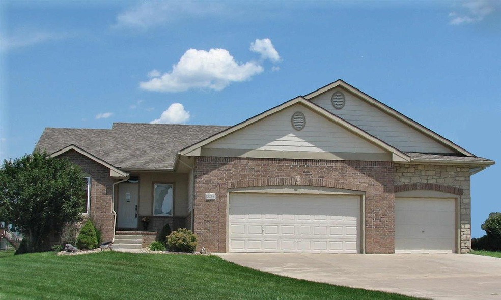 STUNNING LAKE-VIEW HOME!