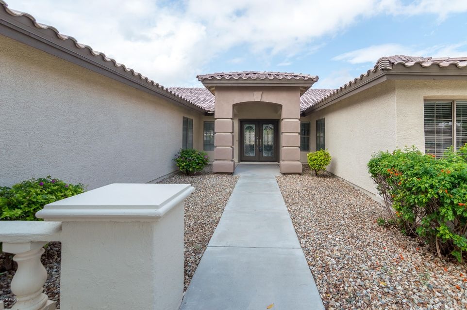 Grand Entry Way