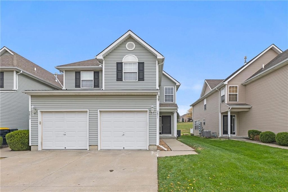 9871 N Lewis Ave, Kansas City, MO 64157 - photo 1