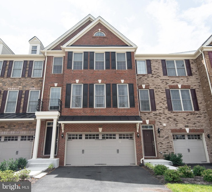 42605 Lisburn Chase Terrace, Chantilly, VA 20152 - photo 1