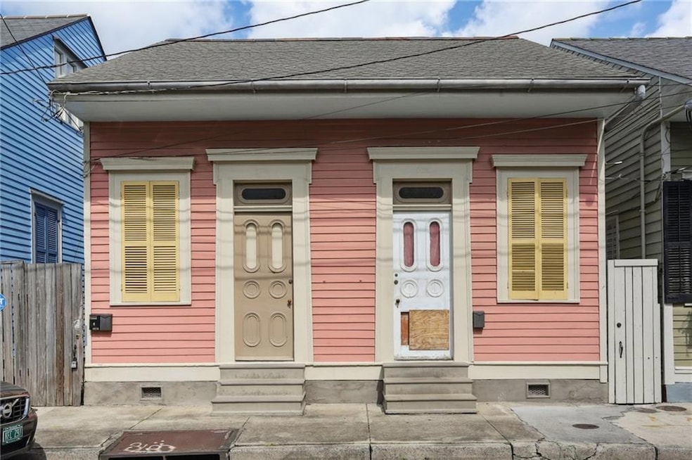 720 Port St, New Orleans, LA 70117 - photo 1