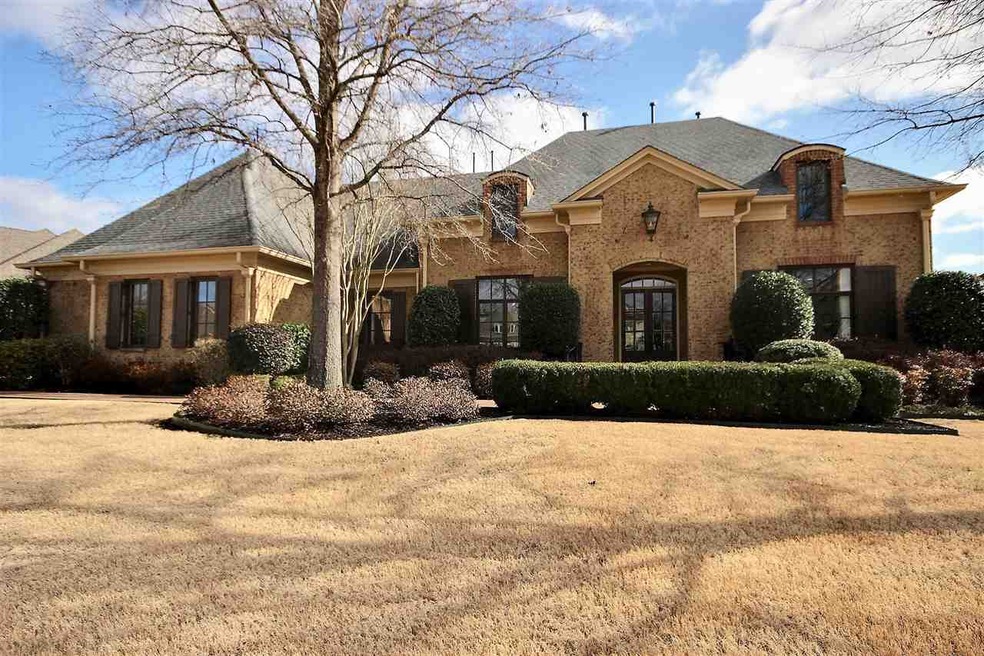 Fabulous custom built home in sought after Grove P