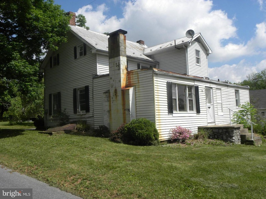 2805 E Weaver Rd, Greencastle, PA 17225 - photo 1