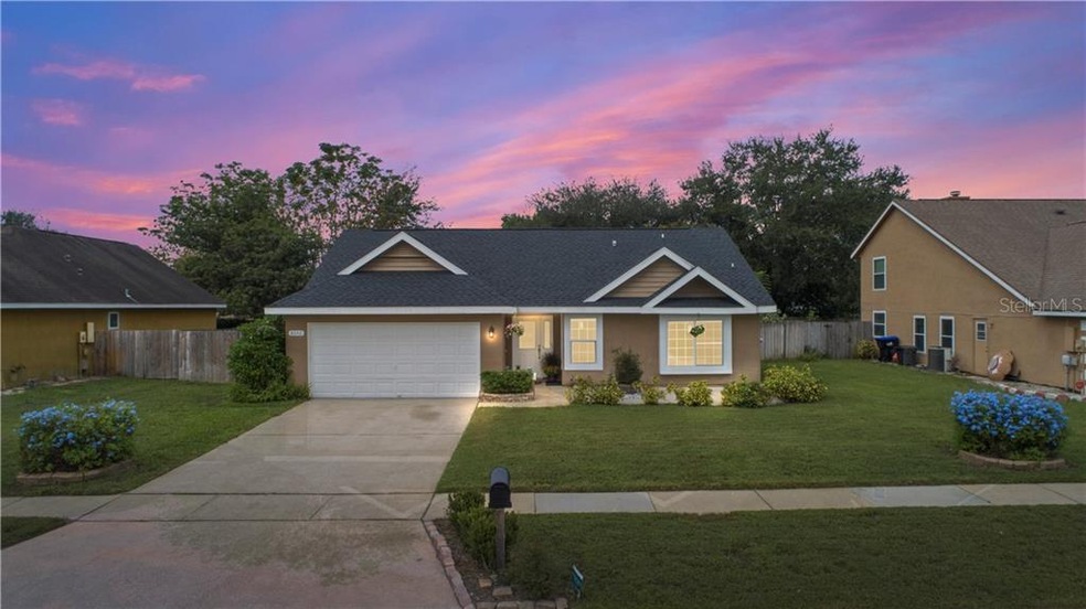 8006 Lesia Cir, Orlando, FL 32835 - photo 1