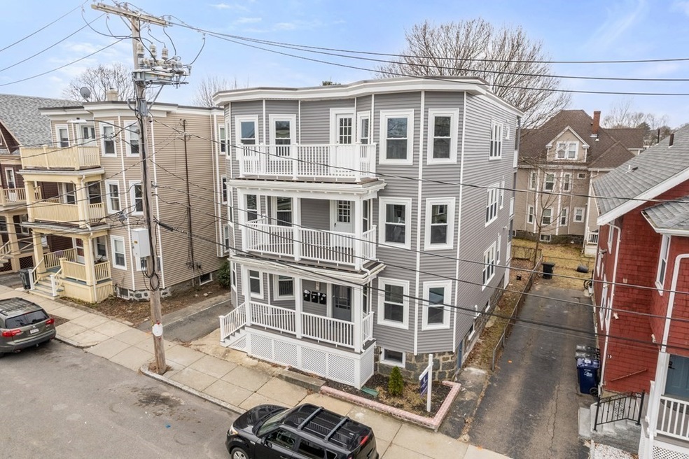 23 Verdun St unit 3, Dorchester Center, MA 02124 - photo 1