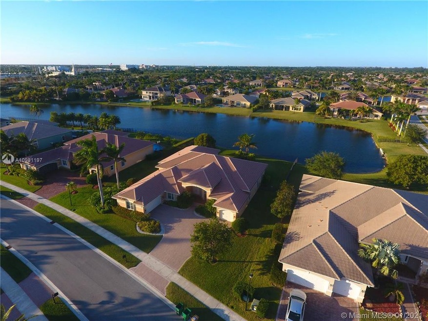 15169 SW 40th St, Davie, FL 33331 - photo 1