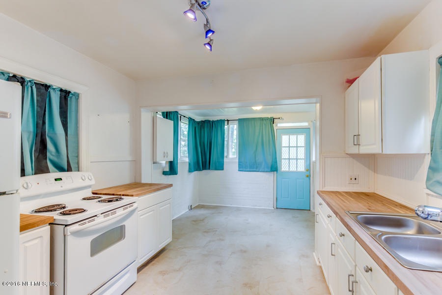 4653 Royal Ave, Jacksonville, FL 32205 - photo 1