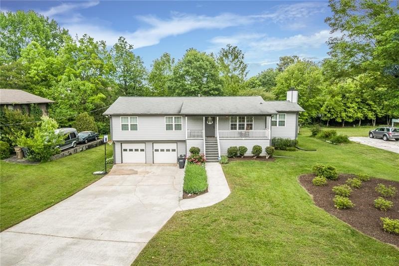 The perfect home in East Cobb!