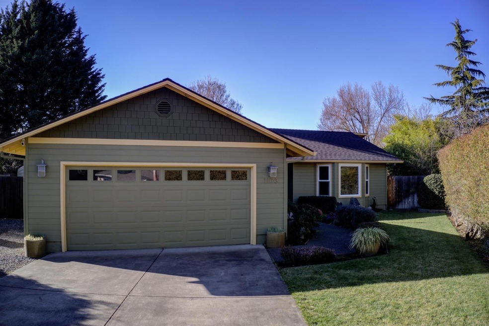 1173 Westview Ct, Medford, OR 97504 - photo 1