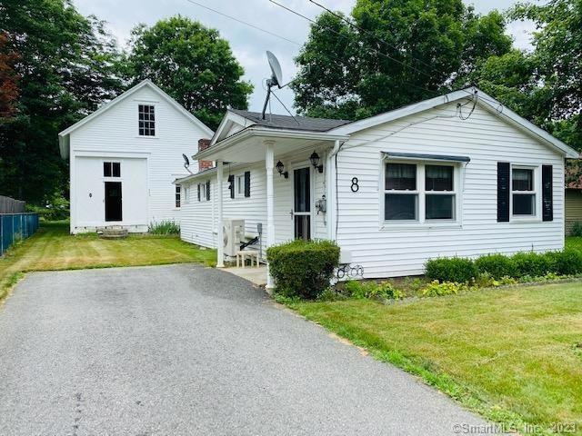 8 Palmer Ct, Plainfield, CT 06332 - photo 1