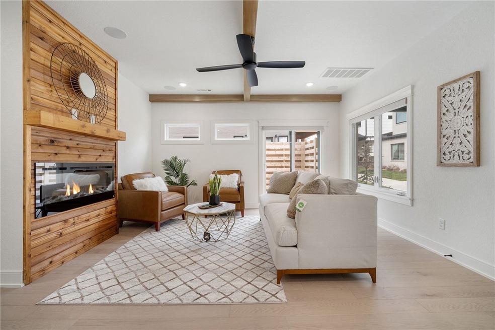 106 NW Oz Village Dr, Bentonville, AR 72712 - photo 1