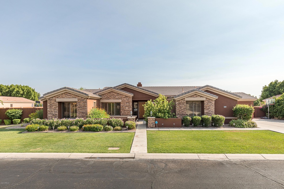 3527 Mallory Cir (1 of 42)