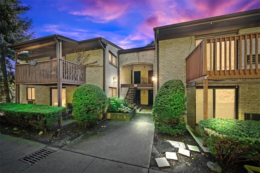 10 Secora Rd unit L-14, Monsey, NY 10952 - photo 1