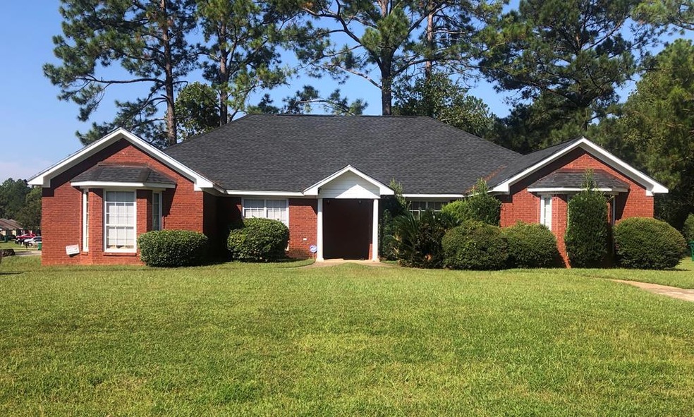 109 Embleton Ct, Albany, GA 31721 - photo 1