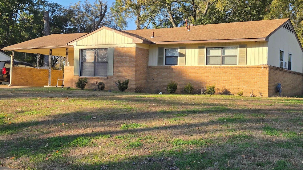 170 Jeanne Dr, Memphis, TN 38109 - photo 1