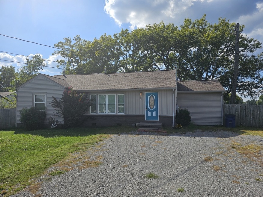900 Cowan Ave, Shelbyville, TN 37160 - photo 1