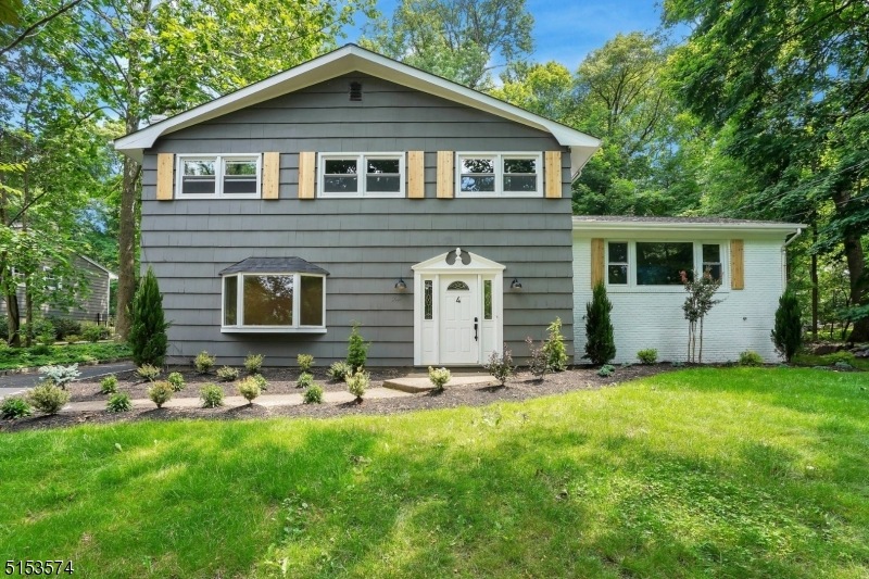 4 Nase Ct, Warren, NJ 07059 - photo 1