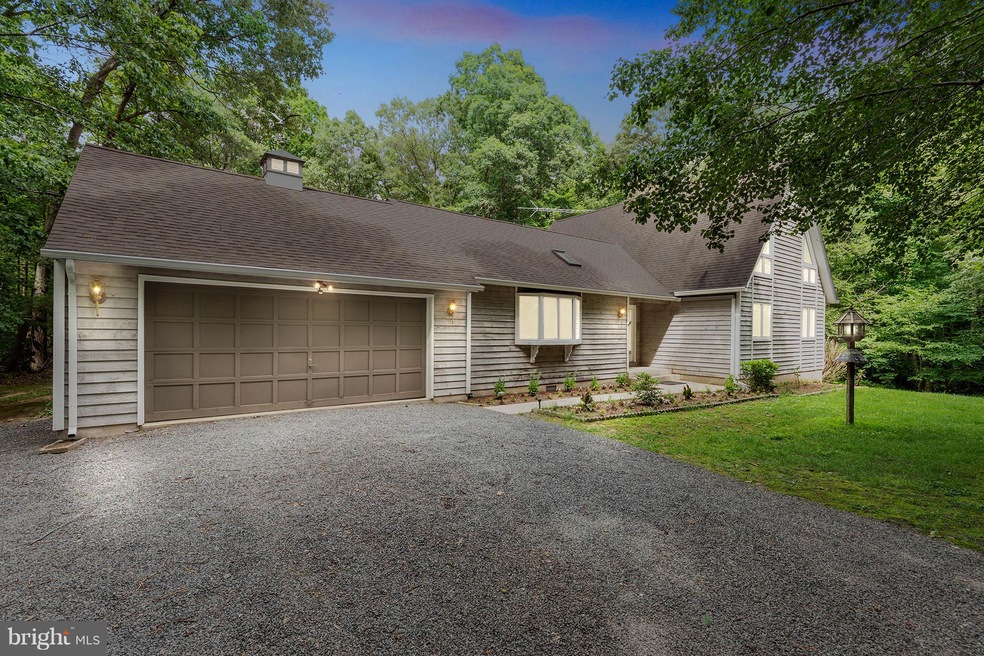 2470 Wood Acres Ct, Prince Frederick, MD 20678 - photo 1