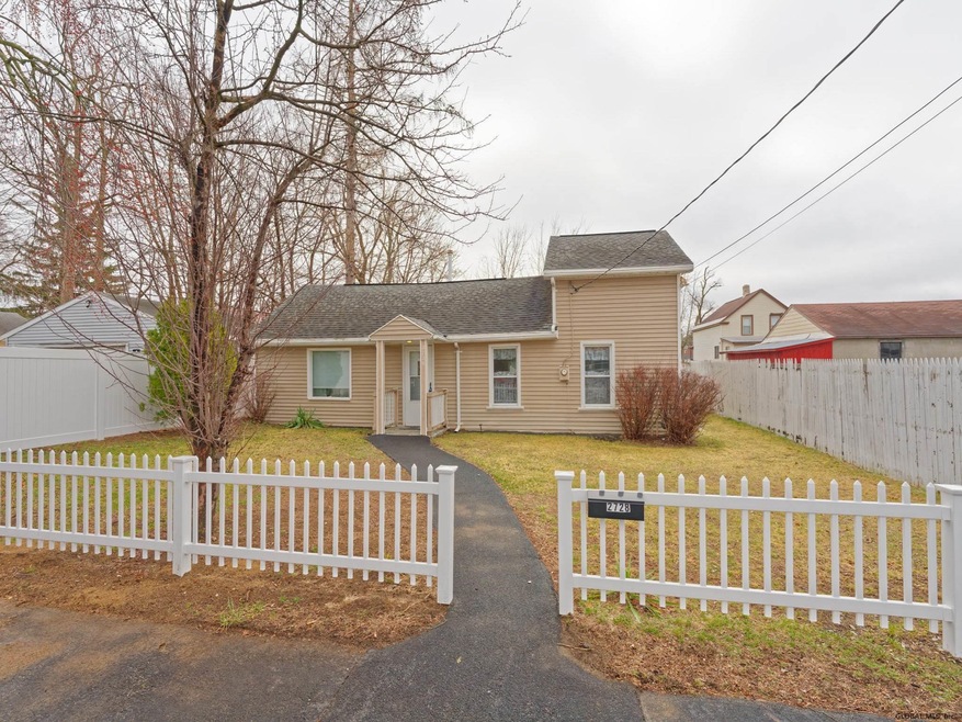 2728 Guilderland Ave, Schenectady, NY 12306 - photo 1