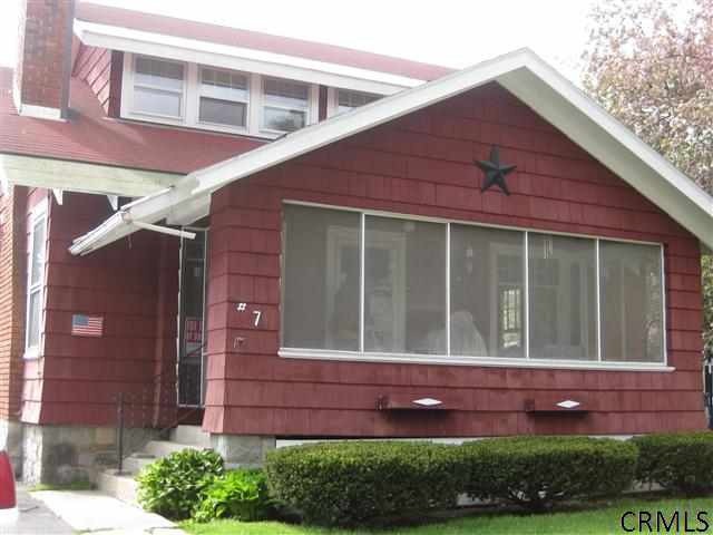 7 Seward St, Saratoga Springs, NY 12866 - photo 1