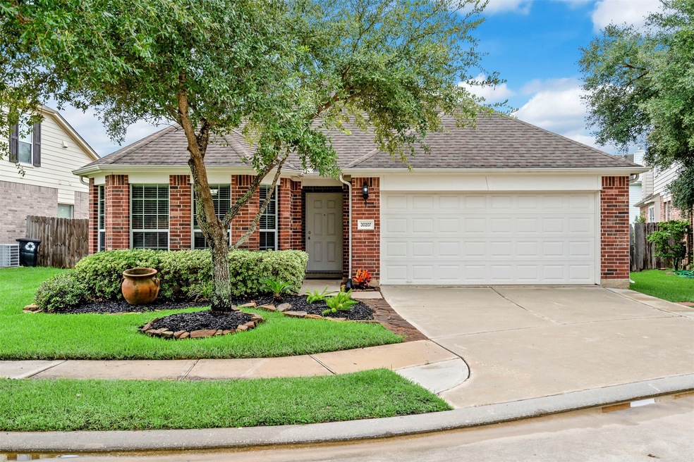 30207 Hazy Mills Ln, Spring, TX 77386 - photo 1