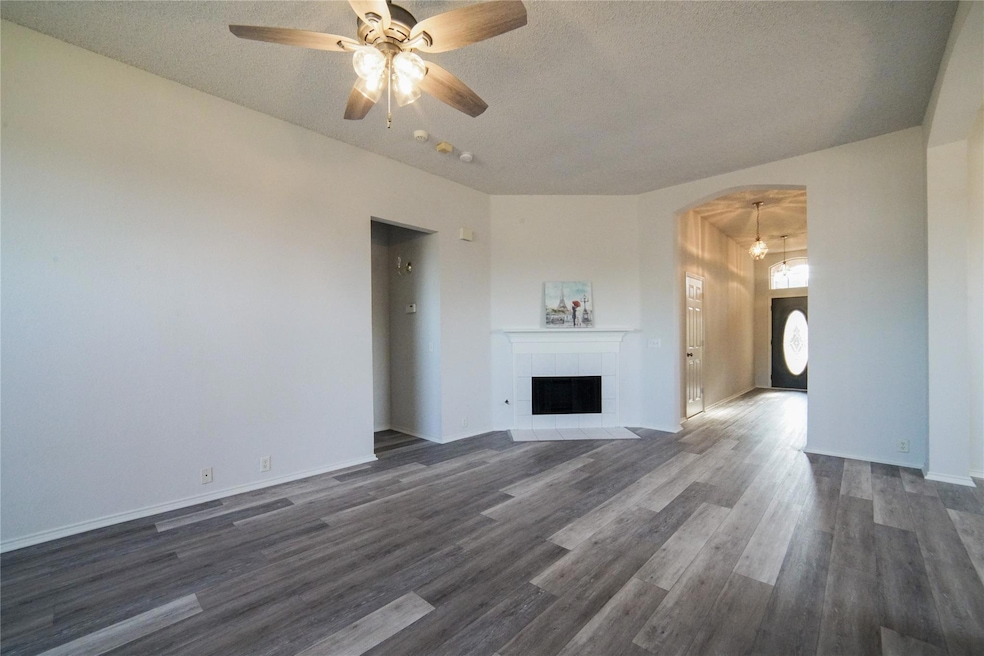 3201 Meredith Ln, Denton, TX 76210 - photo 1