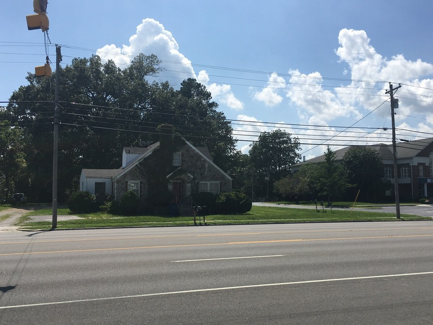 1502 Hillsboro Blvd unit 3, Manchester, TN 37355 - photo 1