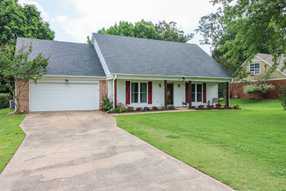 35 Country Place, Oakland, TN 38060 - photo 1