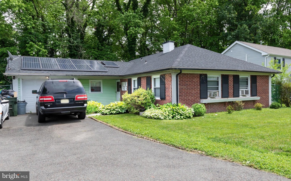 66 Pinetree Ln, Willingboro, NJ 08046 - photo 1