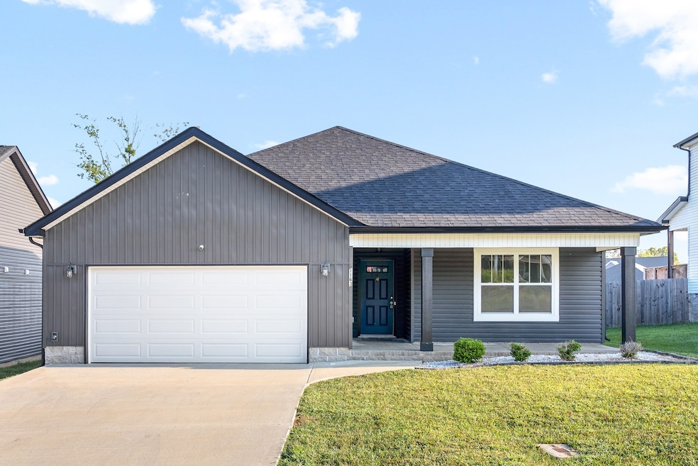 1163 Eagles Nest Ln, Clarksville, TN 37040 - photo 1