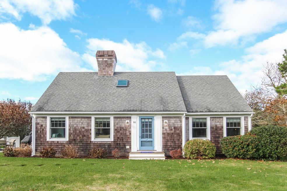 001-Front_View-5075287-medium