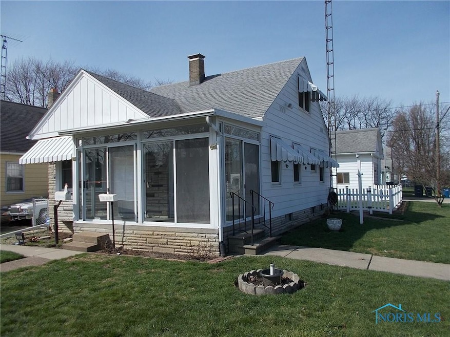 232 W Capistrano Ave, Toledo, OH 43612 - photo 1