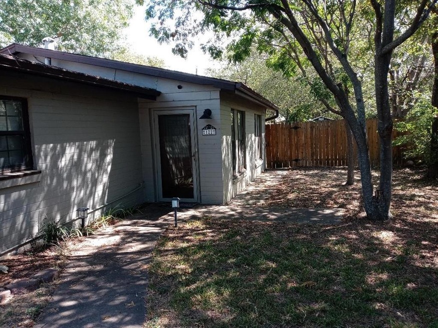 122 N Redford Ln, Fort Worth, TX 76108 - photo 1