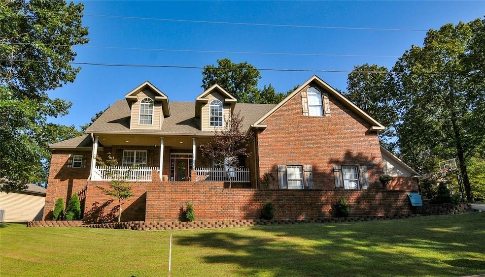 Welcome to 10 Lesbury Ln