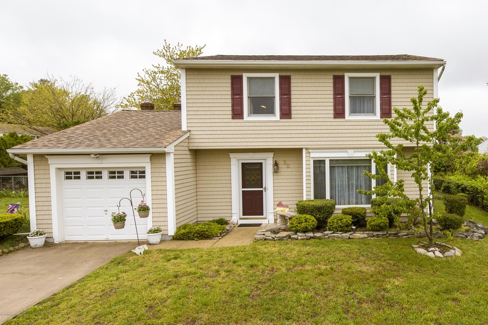 04_House Front-6