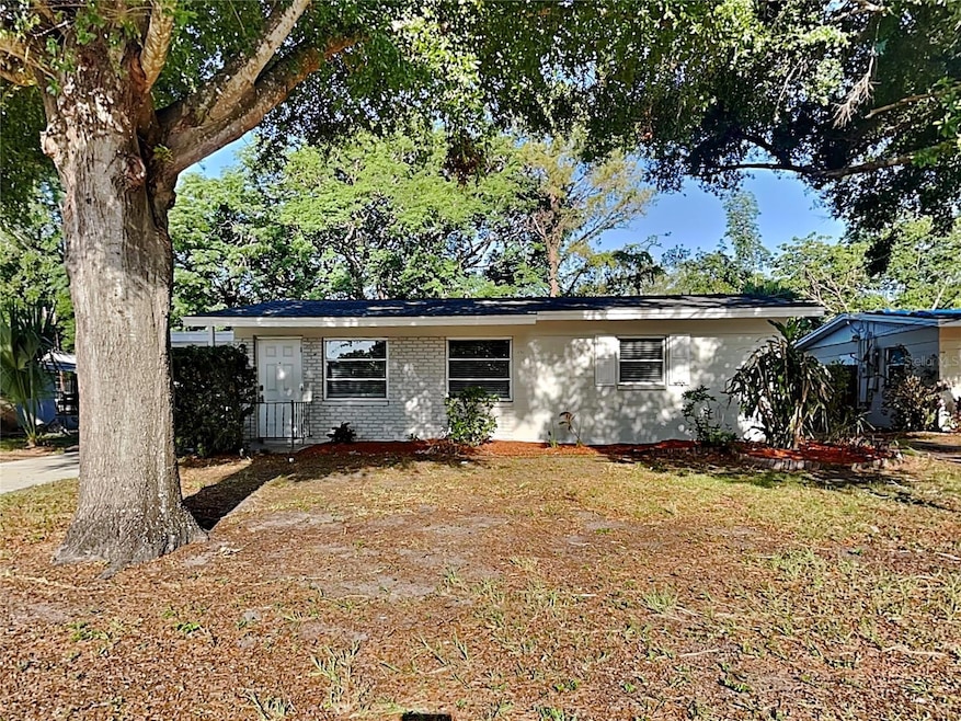 10916 N 14th St, Tampa, FL 33612 - photo 1