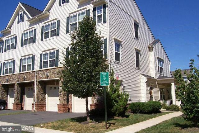 11147 Wortham Crest Cir unit 50, Manassas, VA 20109 - photo 1