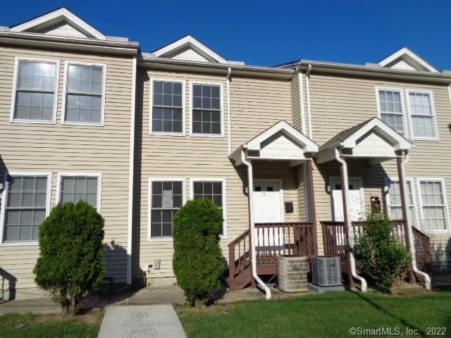 120 Sylvan Ave unit 2, Waterbury, CT 06706 - photo 1