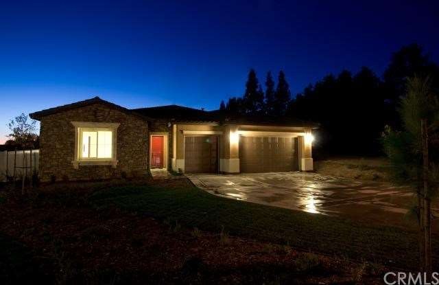 BEAUTIFUL HOME WITH GORGEOUS STONE WORK