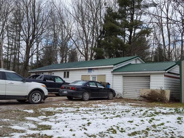 1415 Estey Rd, Beaverton, MI 48612 - photo 1